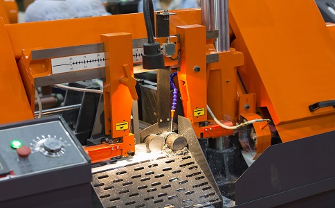 东兴龙门带锯床具备哪些优点？